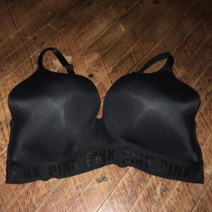 Victoria’s Secret black 36DD wear everywhere wireless lightly lined bra